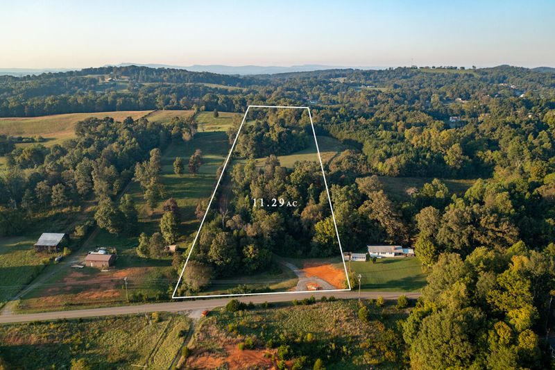 822 Thorngrove Pike, Strawberry Plains, TN 37871