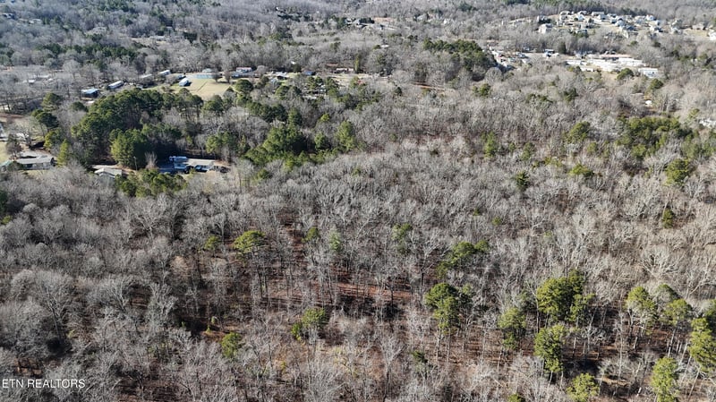 822 W Bates St, Rockwood, TN 37854