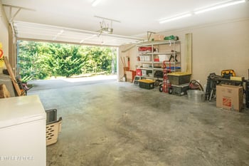 8221 Broken Rock Ln, Knoxville, TN 37924