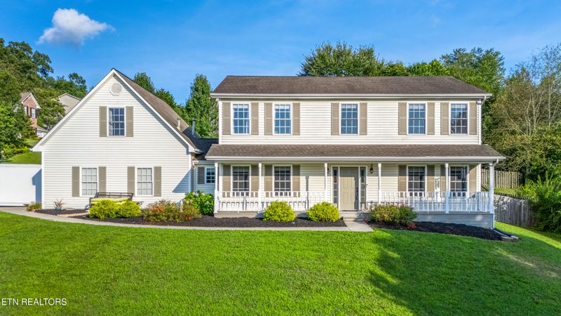 8225 Foxworth Tr, Powell, TN 37849