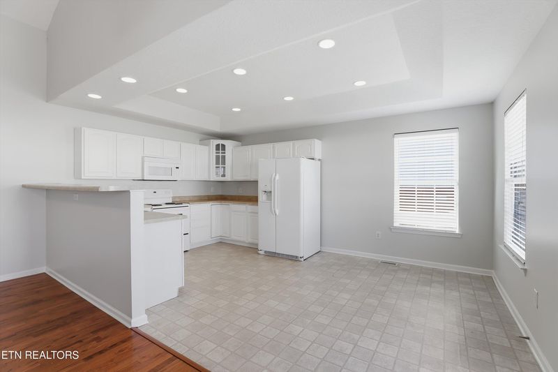 823 Colonial Estates Way, Knoxville, TN 37920