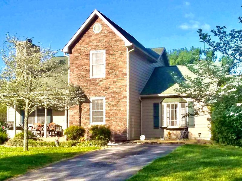 823 Foxglove Ln, Morristown, TN 37814