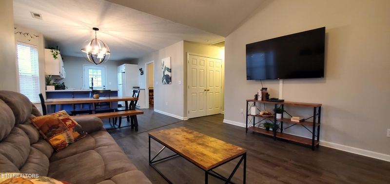 823 Plantation Dr, Pigeon Forge, TN 37863