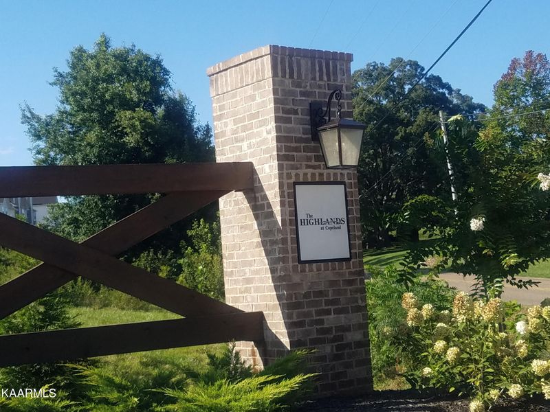 8232 Zenith L Ln, Powell, TN 37849