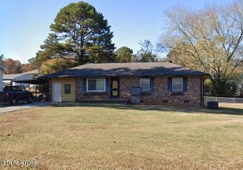 8233 Rising Fawn Dr, Knoxville, TN 37923