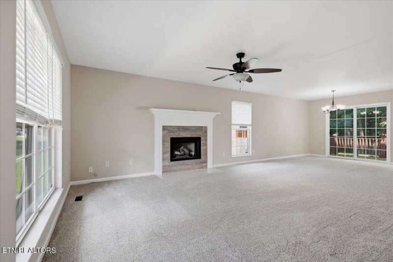 8234 Gallaher Station Dr, Knoxville, TN 37919