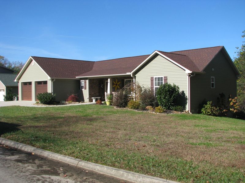 824 Vigil Dr, Seymour, TN 37865