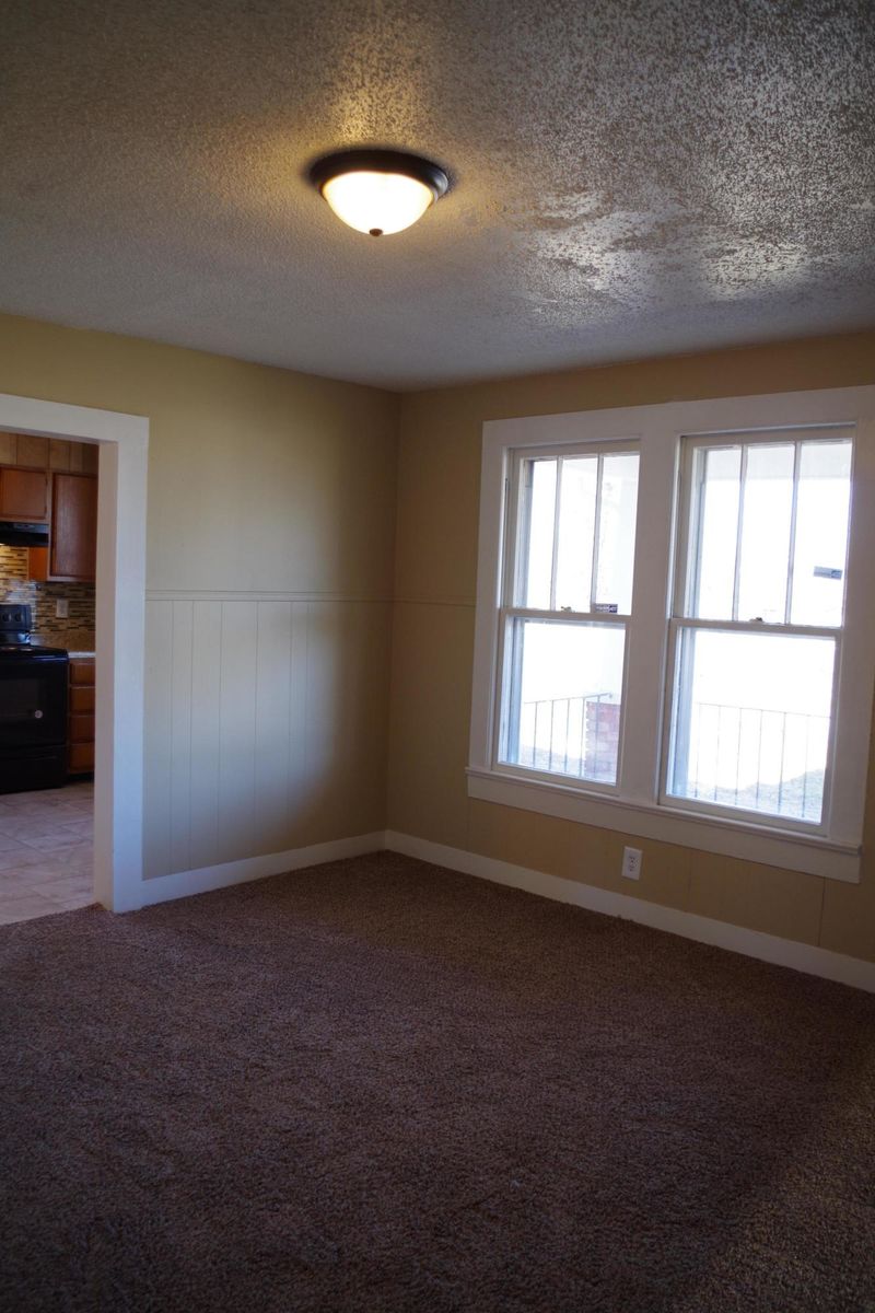 8243 W Circle Dr, Knoxville, TN 37920