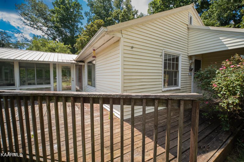 825 Lester Rd, Knoxville, TN 37920