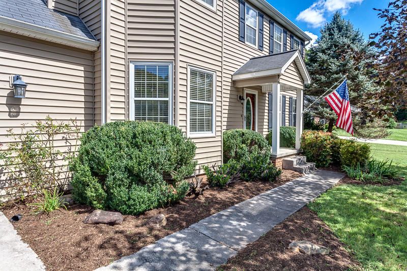825 Plain Field Rd, Knoxville, TN 37923