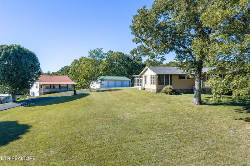 8251 Morgan County Hwy, Sunbright, TN 37872