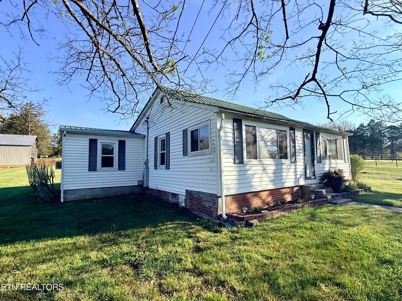 8259 Corryton Luttrell Rd, Plainview, TN 37721