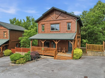 826 Great Smoky Way, Gatlinburg, TN 37738