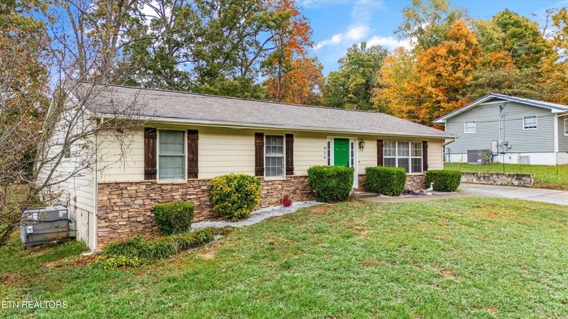 826 Houston Dr, Seymour, TN 37865