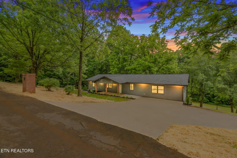 826 Long Mill Rd, Athens, TN 37303