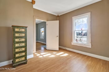 826 Mulberry St, Loudon, TN 37774