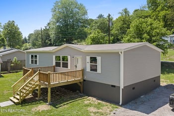 826 Pop Hollow Rd, Clinton, TN 37716