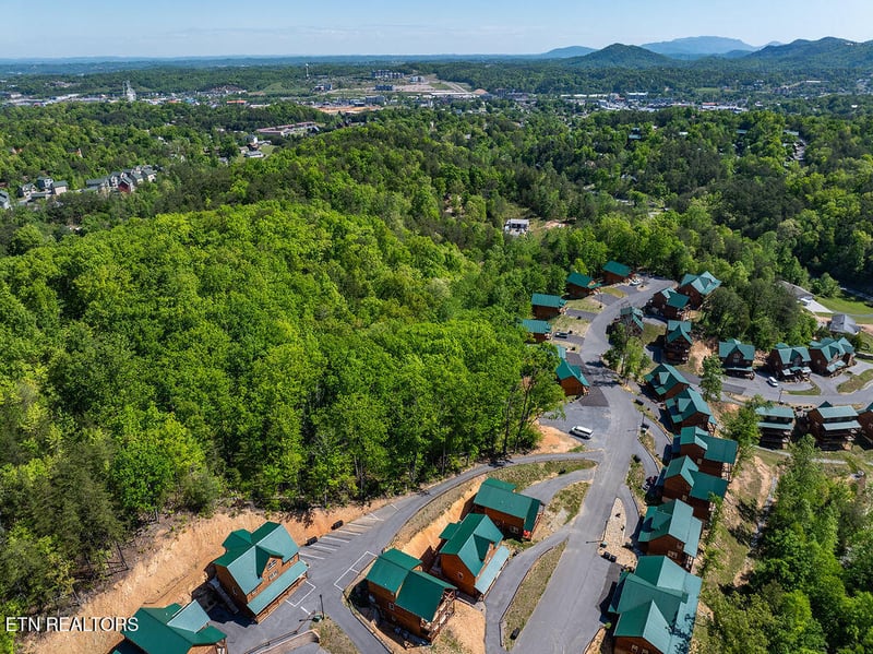 826 String Run Way, Pigeon Forge, TN 37863