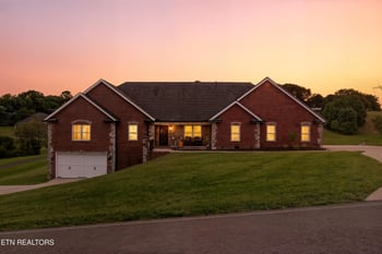 8261 Greenwell Rd, Knoxville, TN 37938