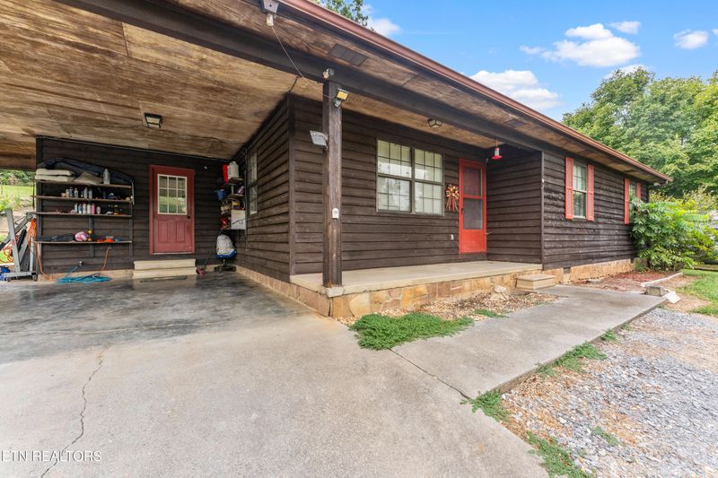 827 County #187, Athens, TN 37303