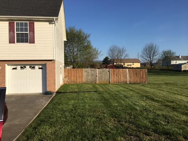 827 Eagle Den Dr, Seymour, TN 37865