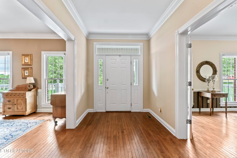 827 Knight Bridge Rd, Maryville, TN 37803
