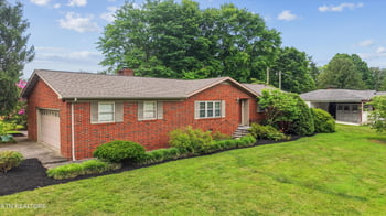 827 W Cunningham St, Alcoa, TN 37701