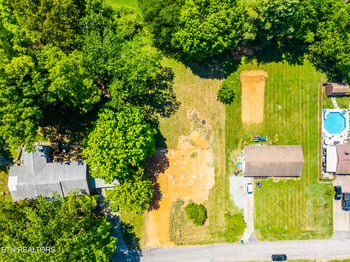 827 Walker Ave, Seymour, TN 37865