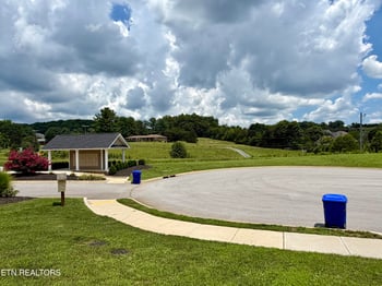 8277 Zodiac Ln, Powell, TN 37849