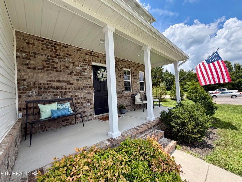 8277 Zodiac Ln, Powell, TN 37849