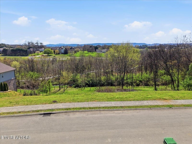 828 Brookshire Blvd, Maryville, TN 37803