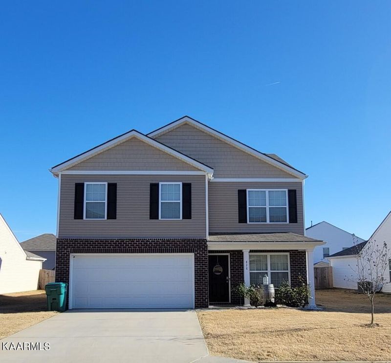 828 Old Towne Dr, Seymour, TN 37865