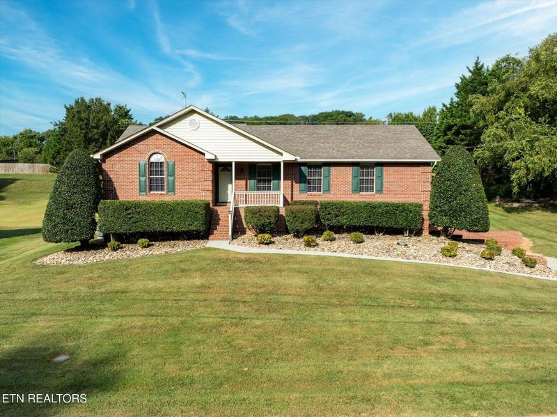 828 Osprey Dr, Morristown, TN 37814