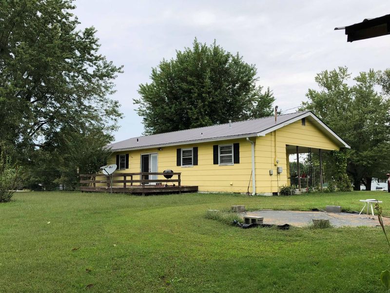 828 Prentice St, Crossville, TN 38555