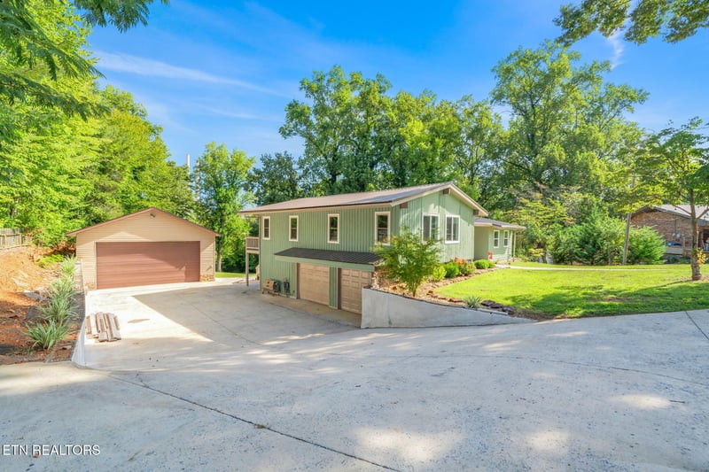 828 Sargent Dr, Kingston, TN 37763