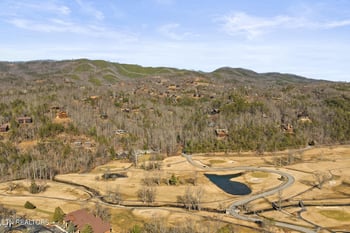 829 Red Fox Trl, Gatlinburg, TN 37738