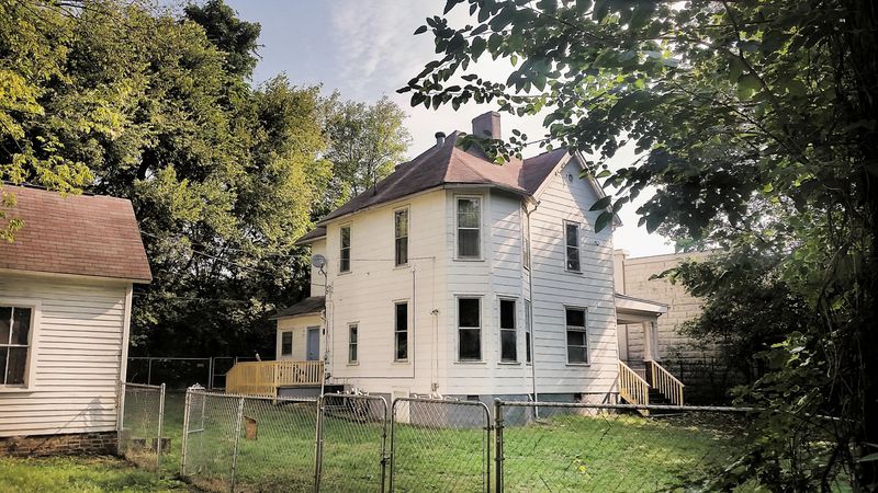 829 Third Ave, Knoxville, TN 37917