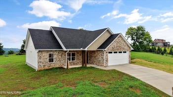 829 Wehali Tr, Kodak, TN 37764