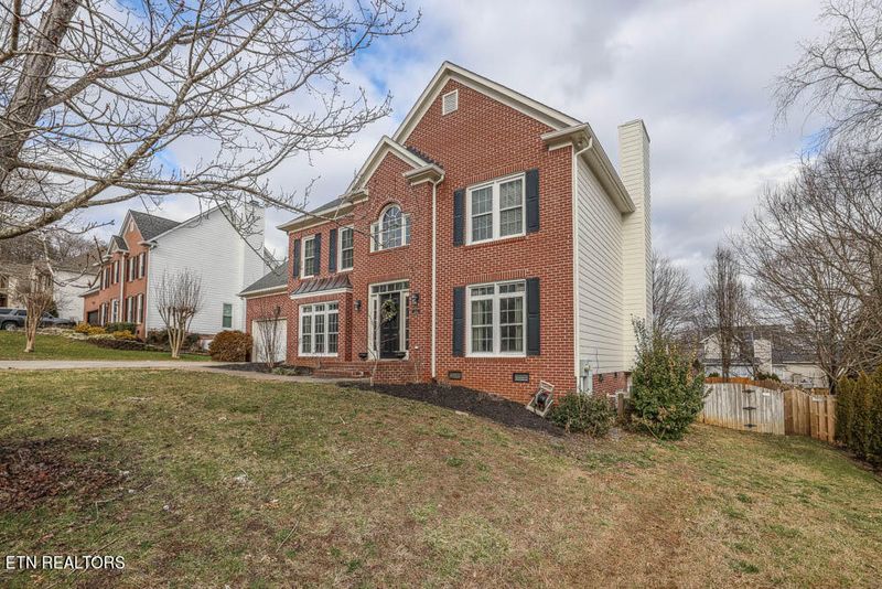 830 Garrison Ridge Blvd, Knoxville, TN 37922