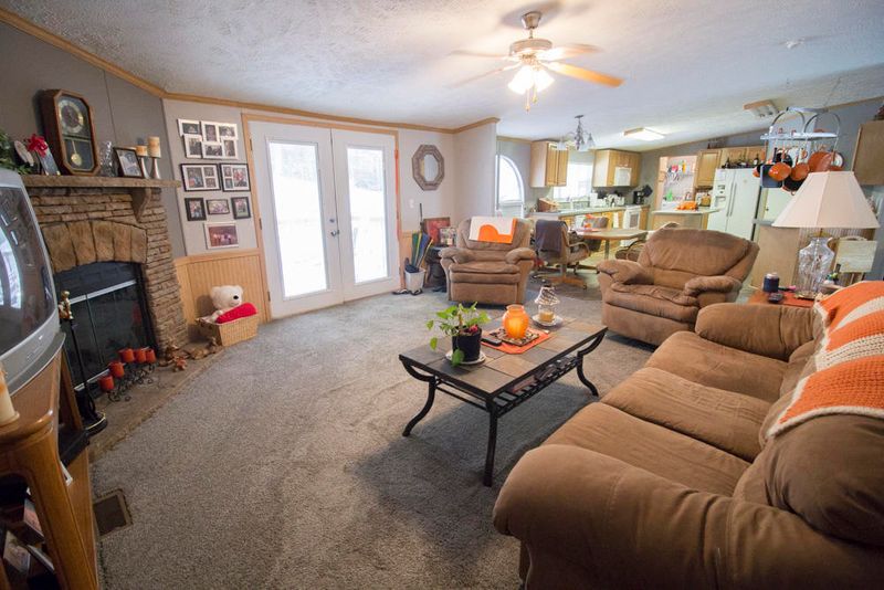 830 Riggs Chapel Rd, Harriman, TN 37748