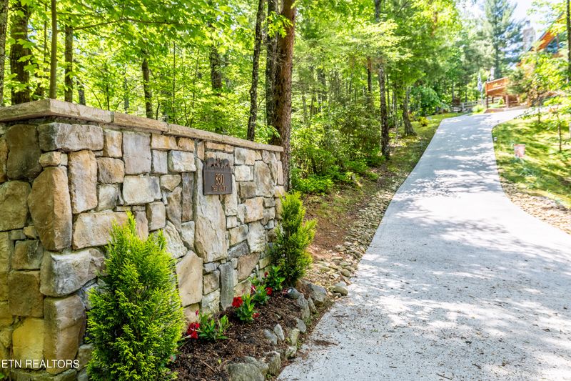 830 Stonegate Way, Townsend, TN 37882