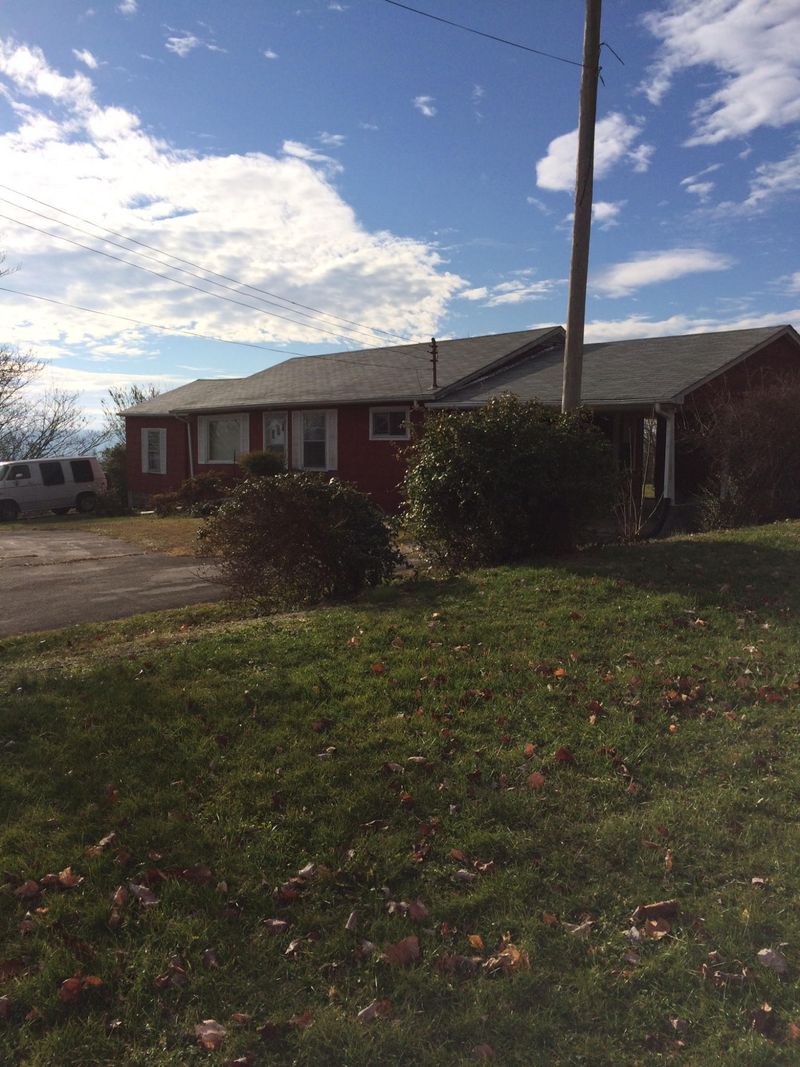8301 Coppock Rd, Corryton, TN 37721