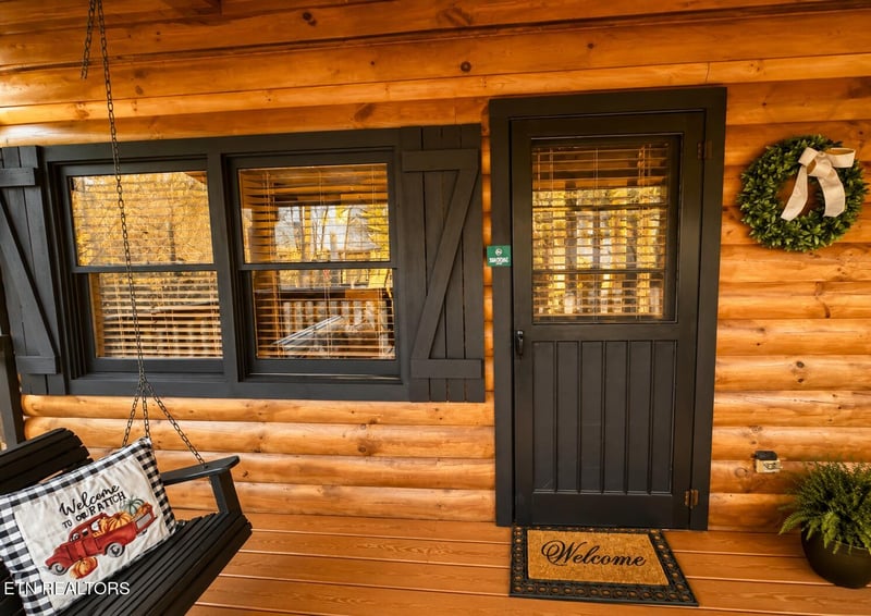 831 Bear Run Way, Sevierville, TN 37862