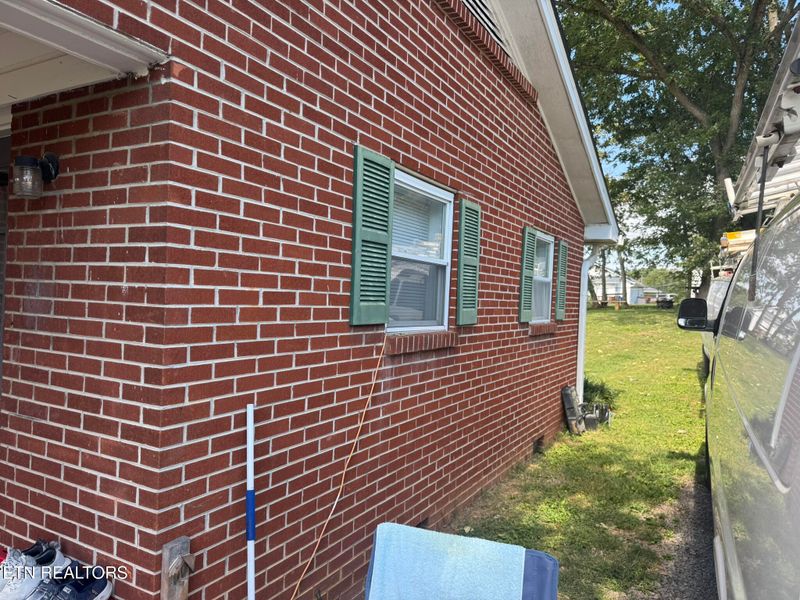 831 Cave St, Morristown, TN 37813