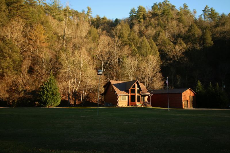 831 Steer Creek Rd, Tellico Plains, TN 37385
