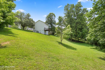 8311 Timber Ridge Ln, Powell, TN 37849
