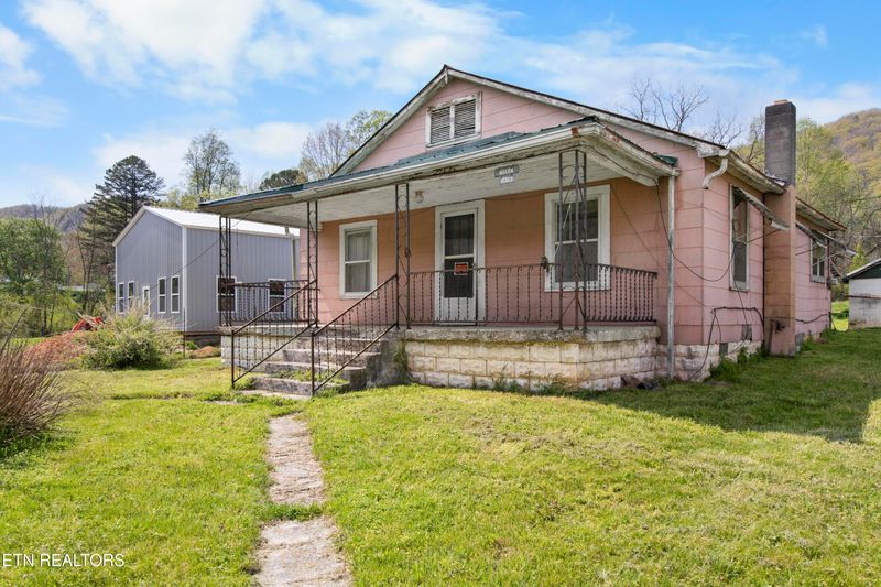 8312 Hwy 297, Pioneer, TN 37847