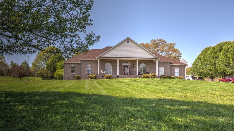 8315 Clapps Chapel Rd, Corryton, TN 37721