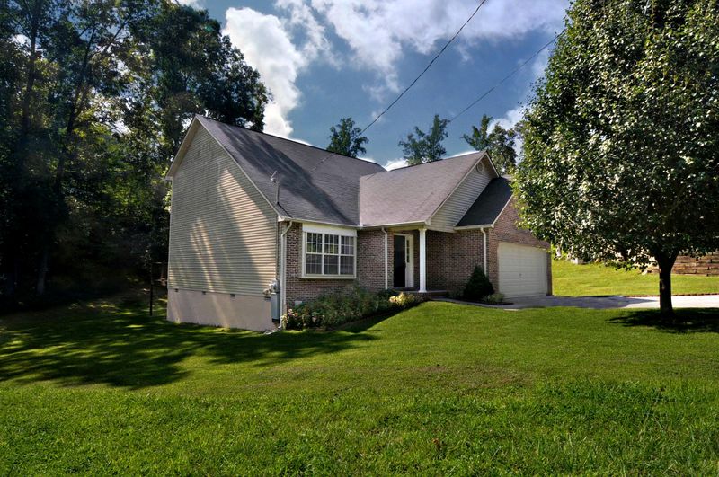 8316 Maple Oak Ln #3, Powell, TN 37849