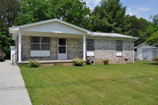 832 Alma, Kingston, TN 37763